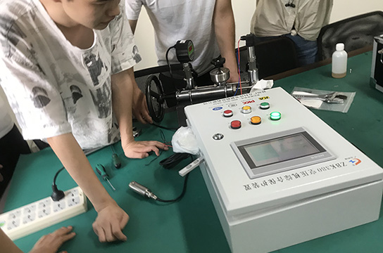 ZBK380型空壓機(jī)斷油保護(hù)裝置測試壓力中